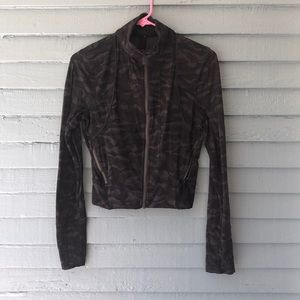 Lululemon Full Freedom Jacket Camo Size 6